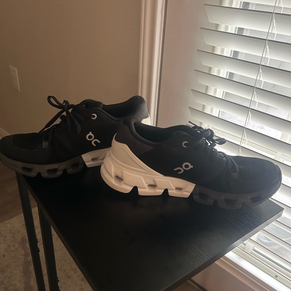 Women’s On Cloud Cloudflyer 4